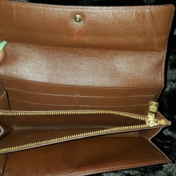 🚫Sold Louis Vuitton Sarah Damier Ebene Wallet - Picture 3 of 4