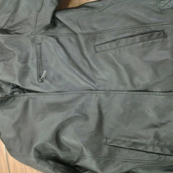 Mens large racing black leather jacket