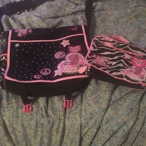 I'm selling a messager bag for kids