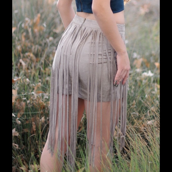 Fringe Skirt : Nude - Picture 3 of 4