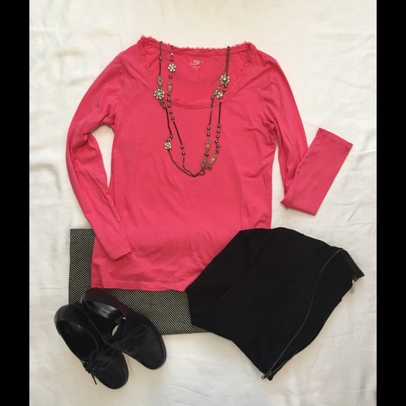 Ann Taylor Loft Pink T-Shirt Medium