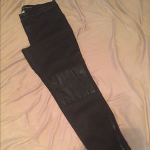 Black skinny jeans