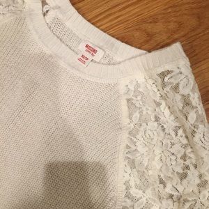 Cream sweater with lace sleeves