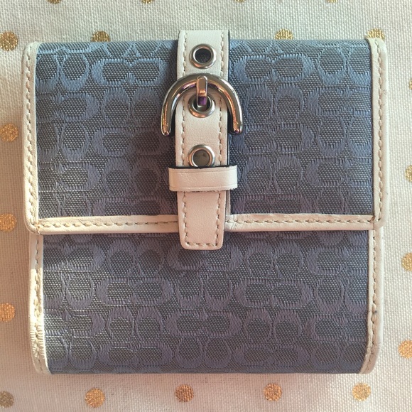 Coach light blue wallet. Excellent condition!
