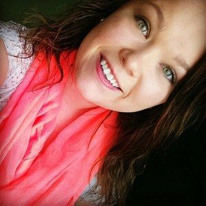 Meet your Posher, Courtney