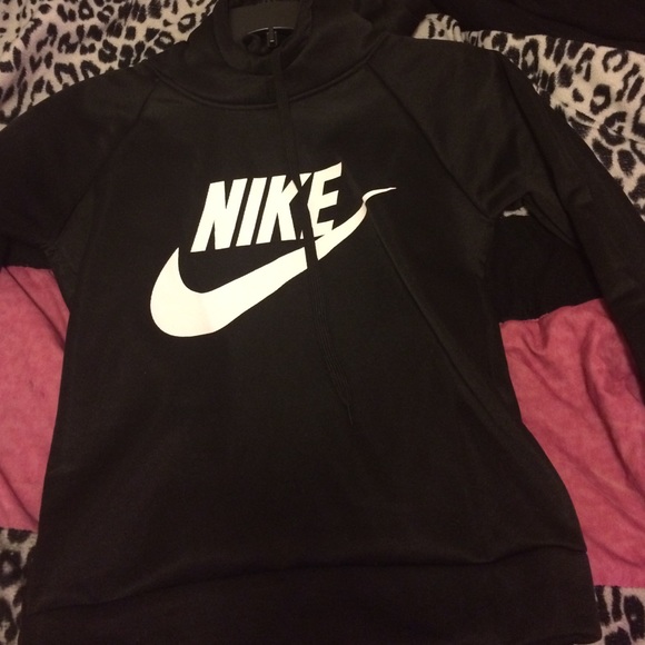 Black nike hoodie