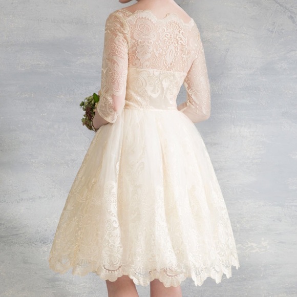 Gilded Grace Dress in Champagne