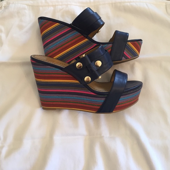 Super fun Nine West wedges!