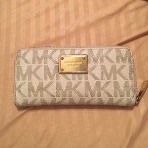 MK wallet