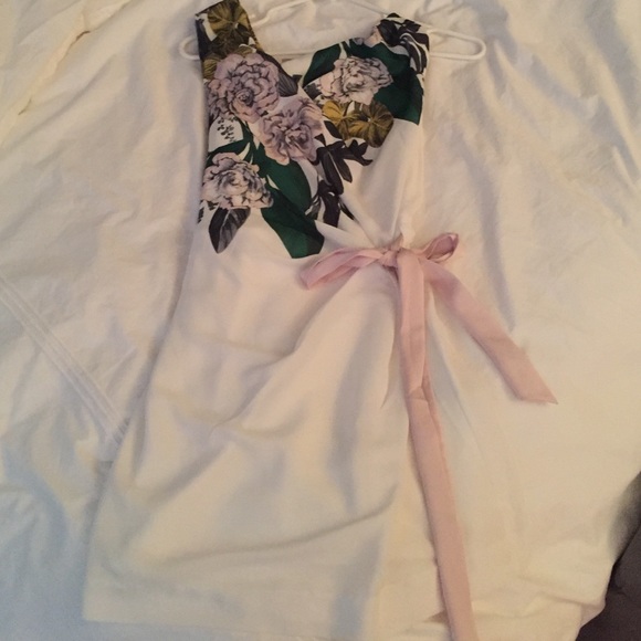 Dress - Picture 2 of 4