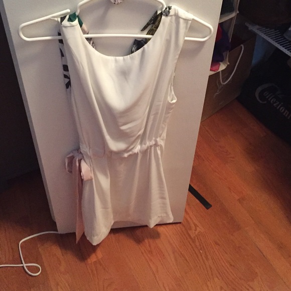 Dress - Picture 4 of 4