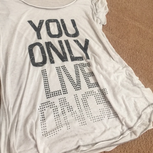 Maurices t shirt - Picture 1 of 2