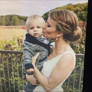 Meet your Posher, Laura