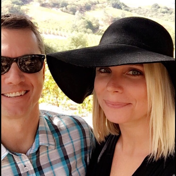 Meet your Posher, Jessica - Picture 2 of 3