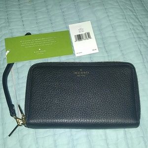 Kate Spade wristlet/wallet NWT Black