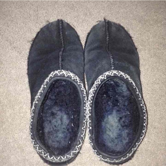 black uggs