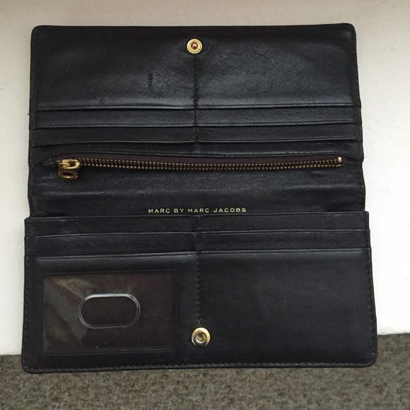 Marc Jacobs Wallet - Picture 3 of 3