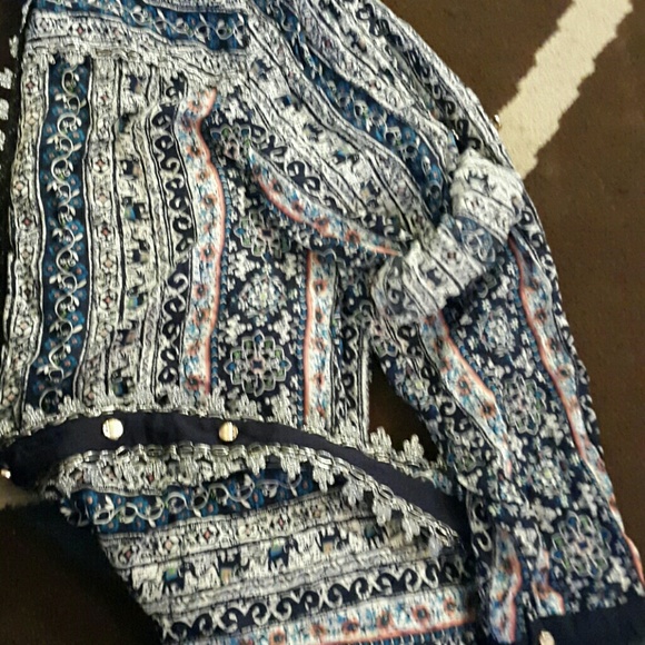 Elephant pattern top - Picture 3 of 4