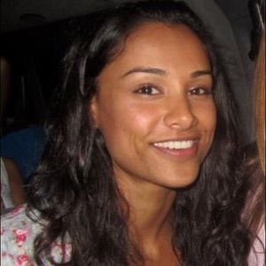 Meet your Posher, Lara