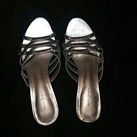 Heeled wedges