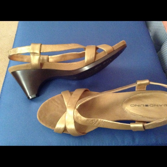 Sandals - Picture 3 of 3