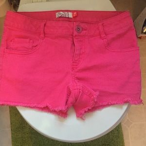 Kids size 12 pink Jean short