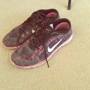 Nike shoes! size 8.5