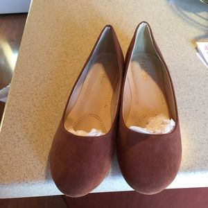 BRAND NEW ! Rust brown ballet flats size 8.5