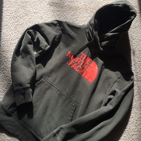 Men's North Face Hoodie
