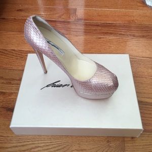 Brian Atwood Hamper Elaphe pump