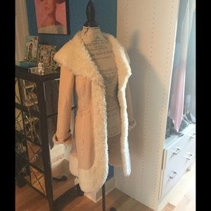 Bebe shearing style coat