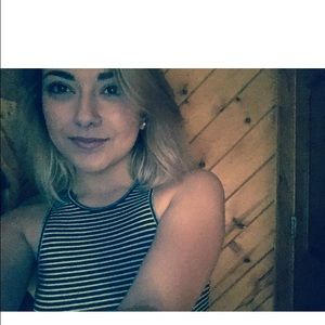 Meet your Posher, Elizabeth