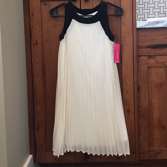 Adorable dress!
