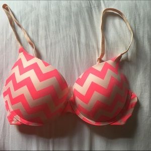 Vs Pink chevron bra