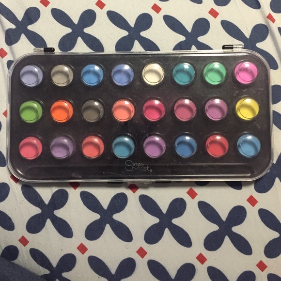 Eyeshadow palette