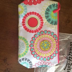 Thirty-One Medium Thermal Zipper Pouch