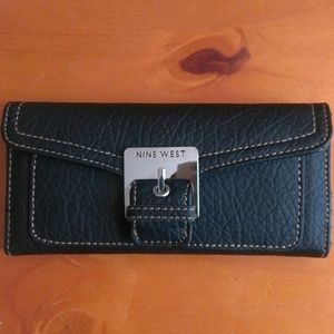 Nwot Nine West wallet