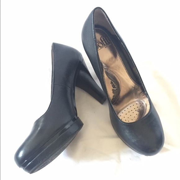 Classic black Sofft pump, comfortable heels
