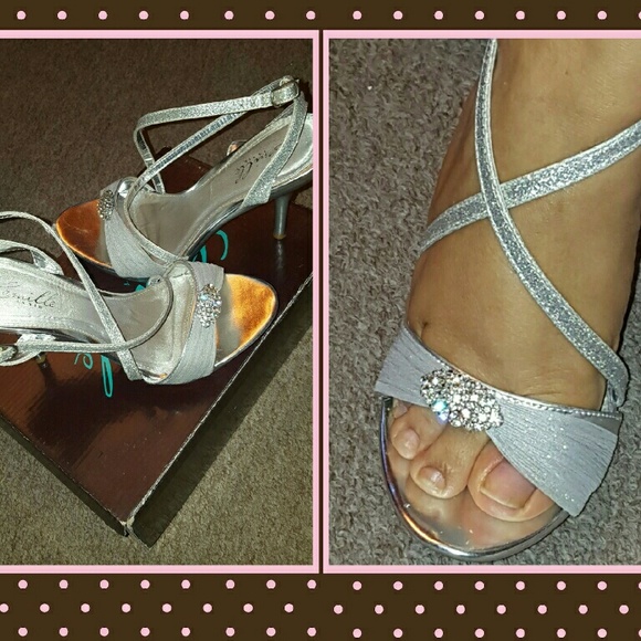 Heels!! - Picture 2 of 2