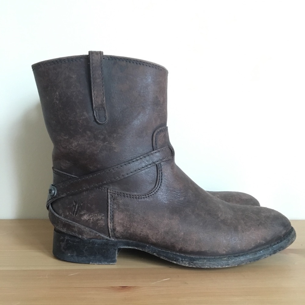 FRYE LINDSEY PLATE SHORT BOOT - Picture 1 of 4