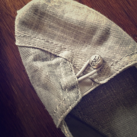 Grey shimmery flats