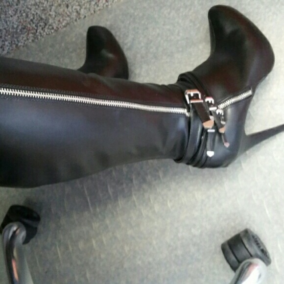 Rock & Republic boots size 8