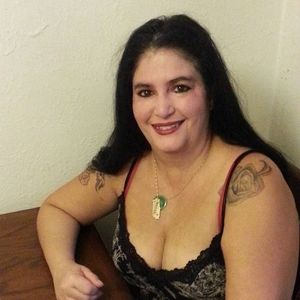 Meet your Posher, Nivia