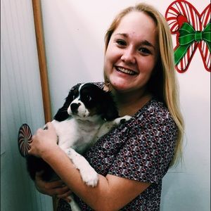 Meet your Posher, Caitlin