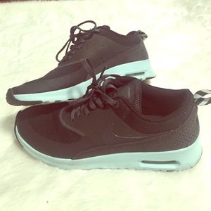 Nike sneakers! 😍❤️