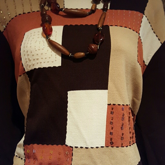colorful  sweater - Picture 2 of 4