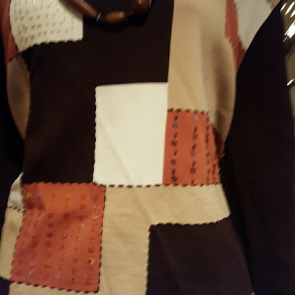 colorful  sweater - Picture 4 of 4