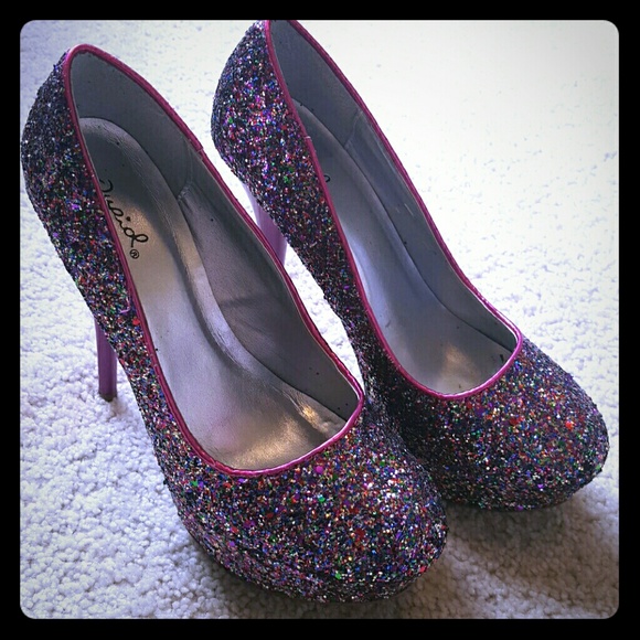 Qupid Shoes - Party glitter shoes!