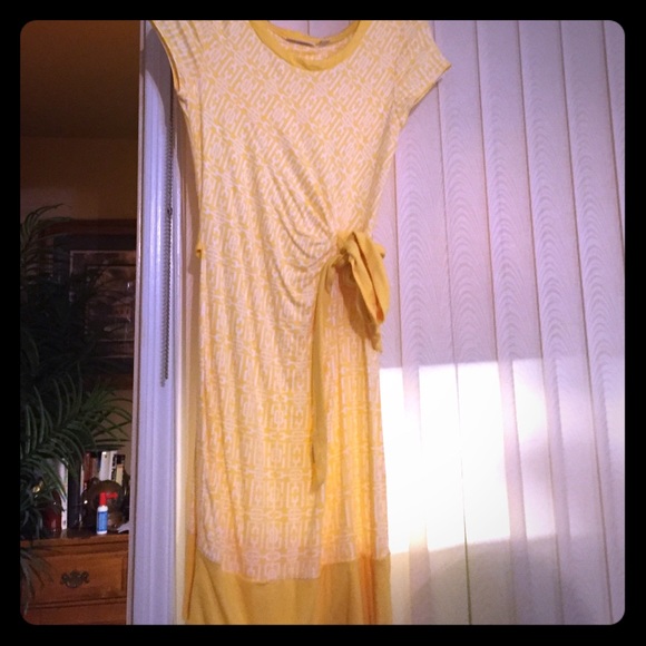 Yellow dress
