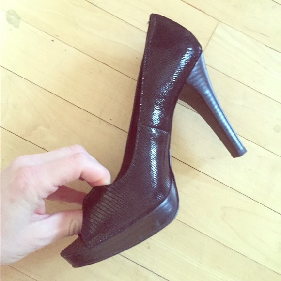 Alfani black pee toe pumps 8.5